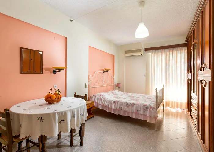 Cozy Archangelos Apartments With Private Parking
